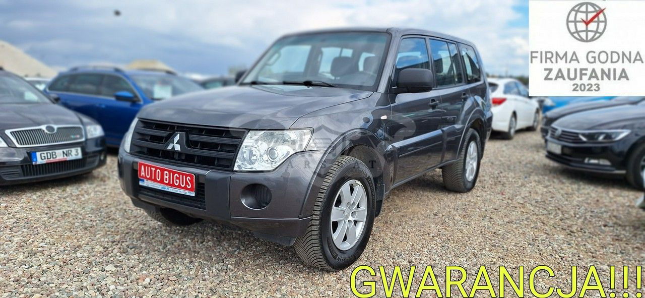 Mitsubishi Pajero IV 2011