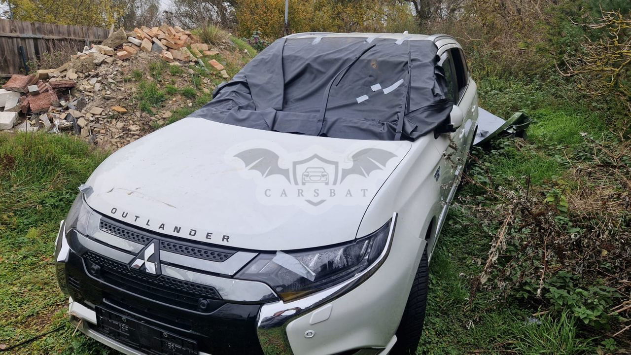 Mitsubishi Outlander III PHEV Intense + 2021