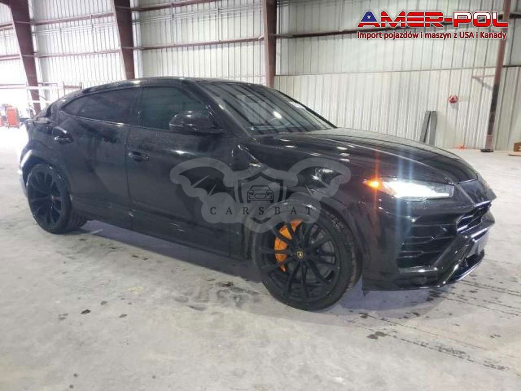 Lamborghini Urus 2021