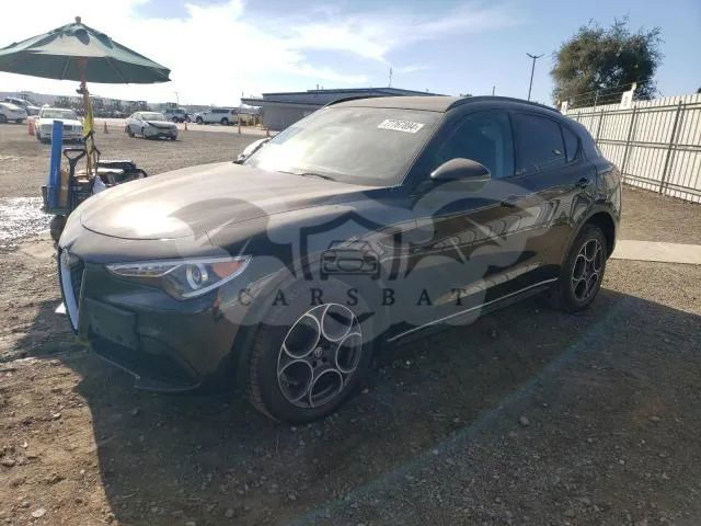 Alfa Romeo Stelvio 2017