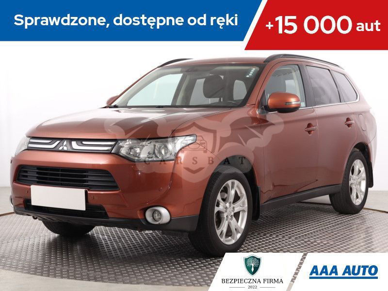 Mitsubishi Outlander III 2013
