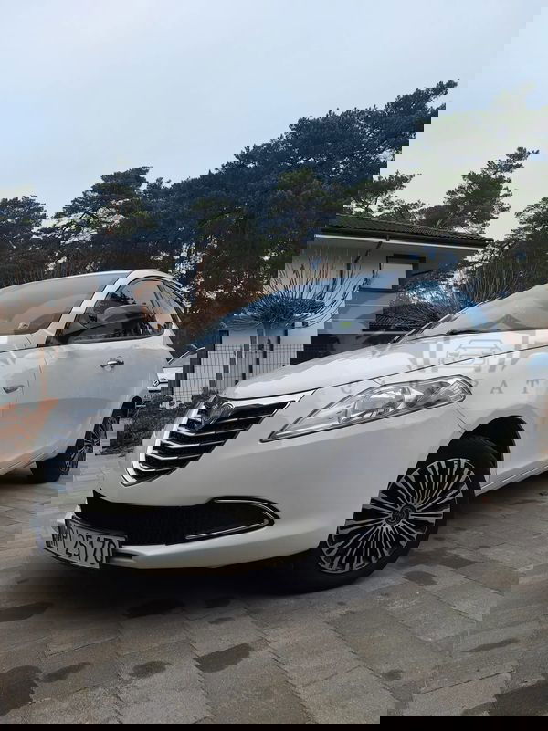 Lancia Ypsilon 2014