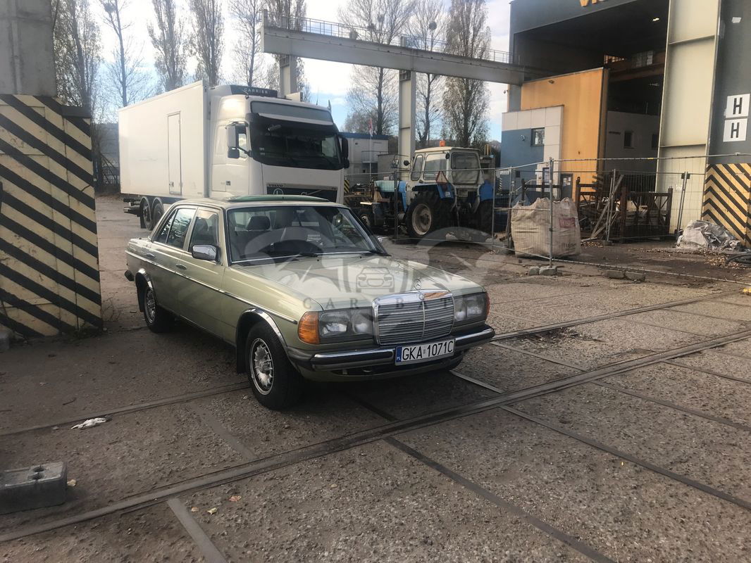 Mercedes-Benz E 1984