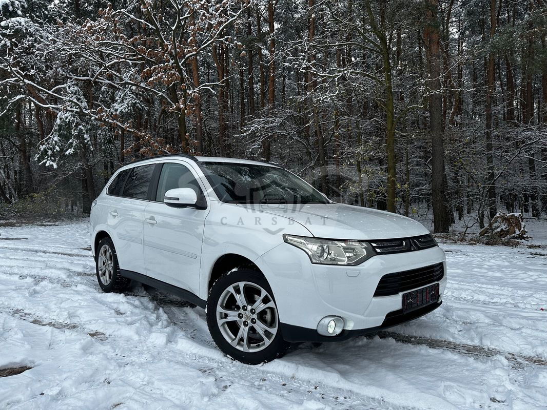 Mitsubishi Outlander III 2.0 4WD CVT Diamant Edition+ 2012