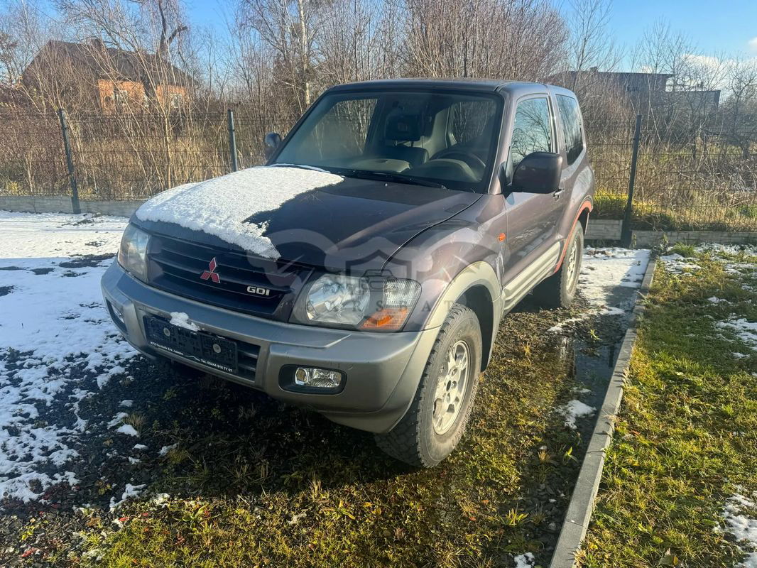 Mitsubishi Pajero III 3.5 V6 GDI 7os 2000