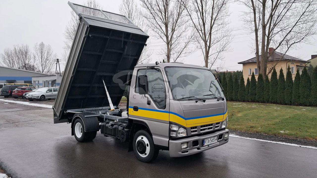Isuzu NPR 2008