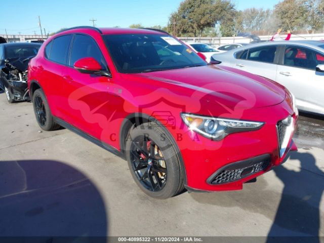Alfa Romeo Stelvio 2017