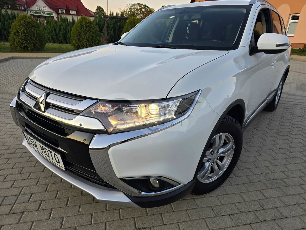 Mitsubishi Outlander III 2.0 2WD Edition 2016