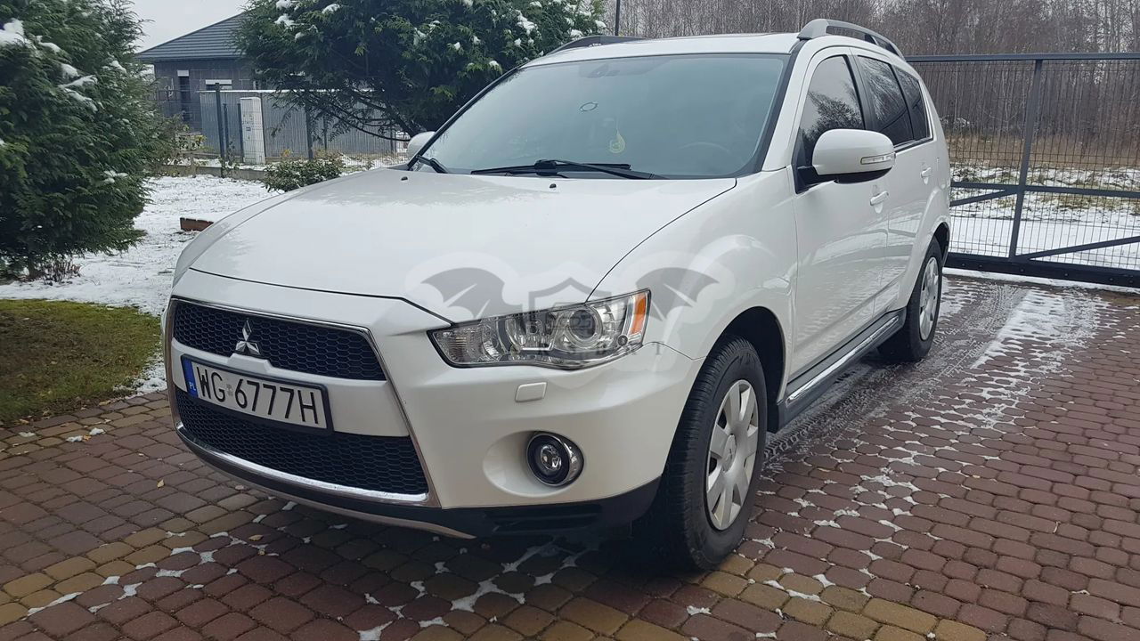 Mitsubishi Outlander II 2.4 Instyle NAVI CVT 2011