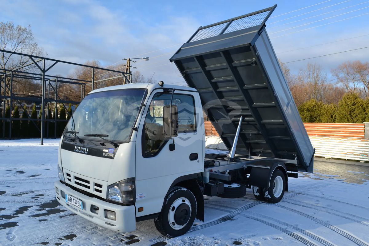 Isuzu NPR 2008