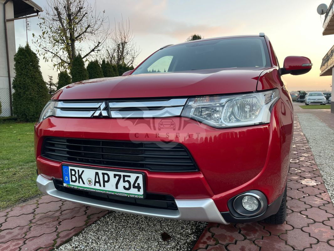 Mitsubishi Outlander III 2.0 2WD Invite 2015