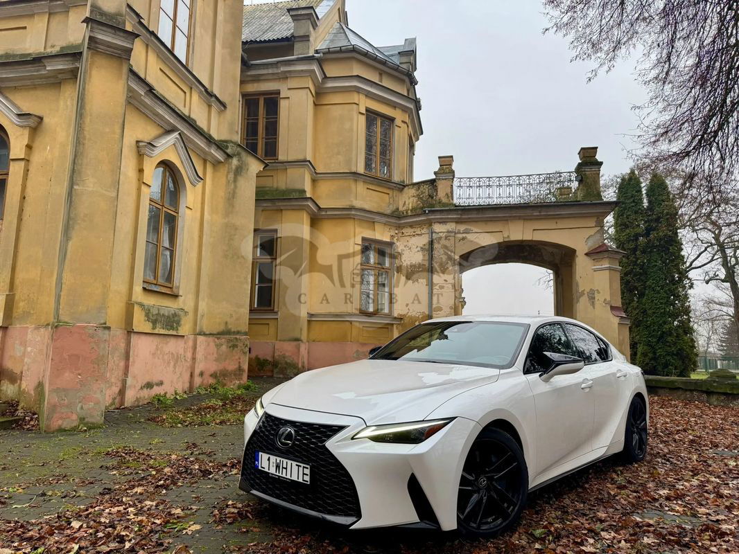 Lexus IS III 2022