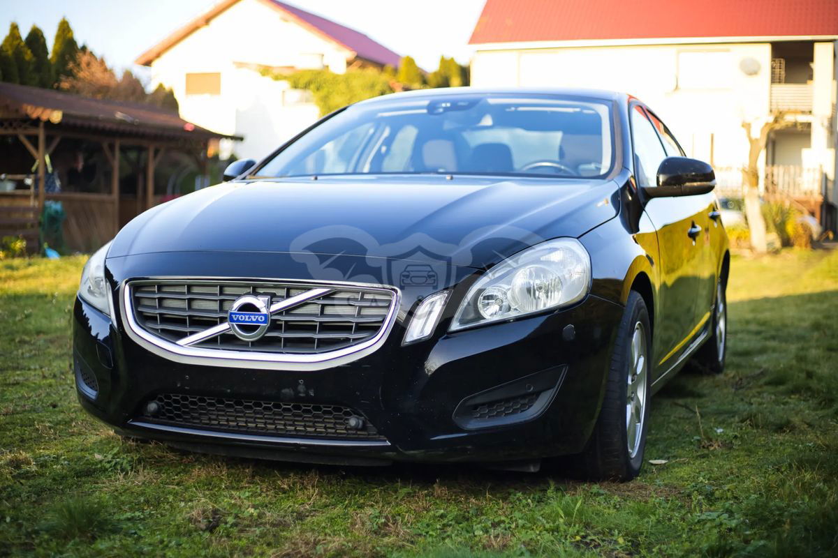 Volvo S60 II DRIVe Momentum 2011