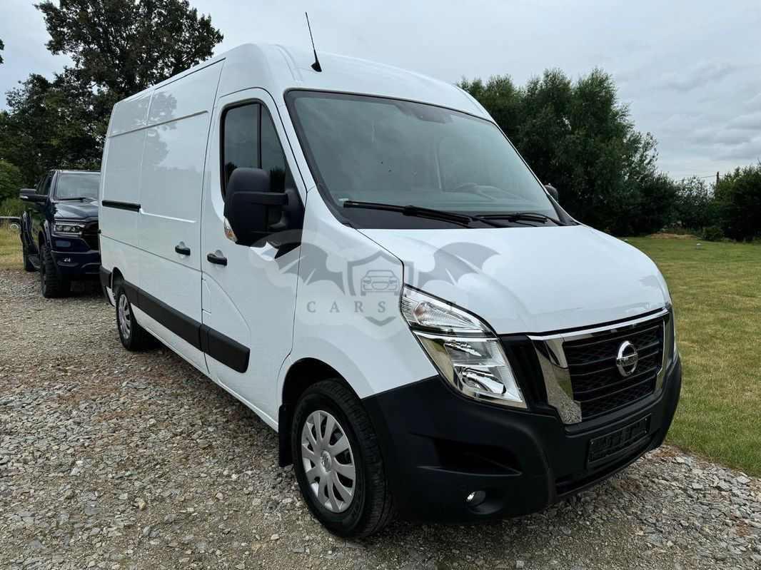 Nissan NV400 2020