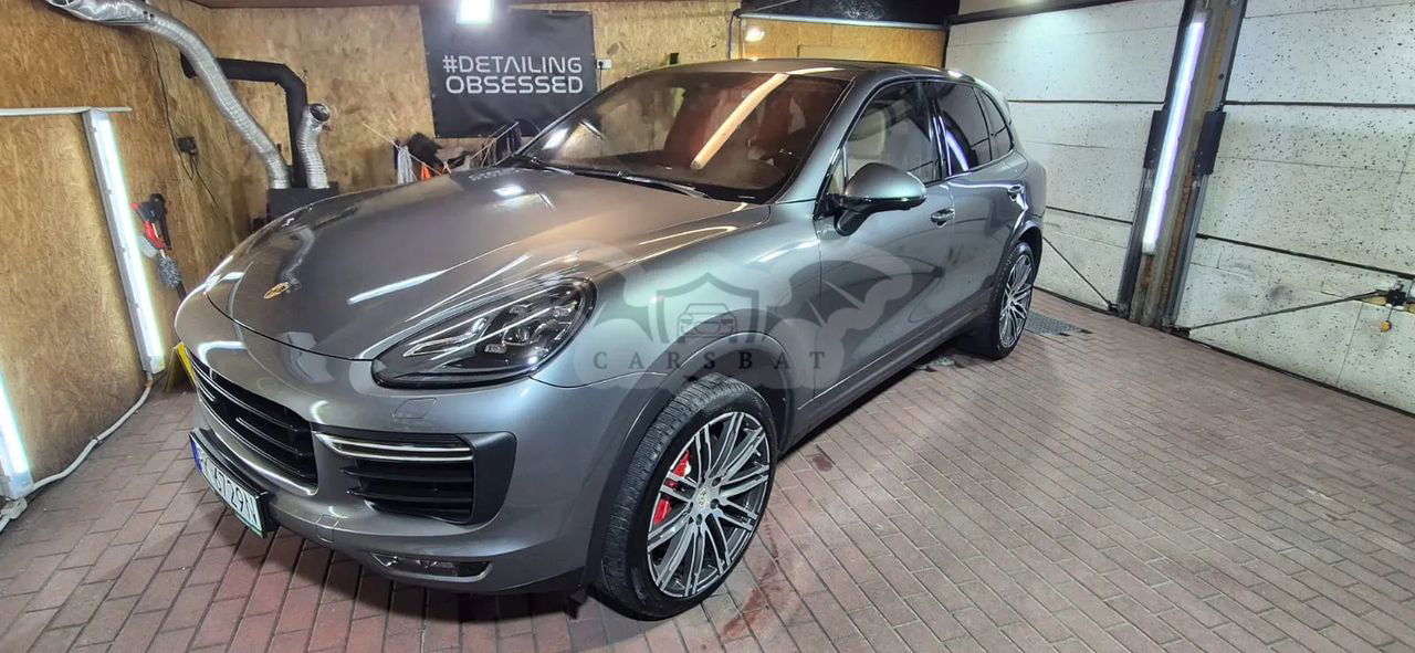 Porsche Cayenne II Turbo 2017