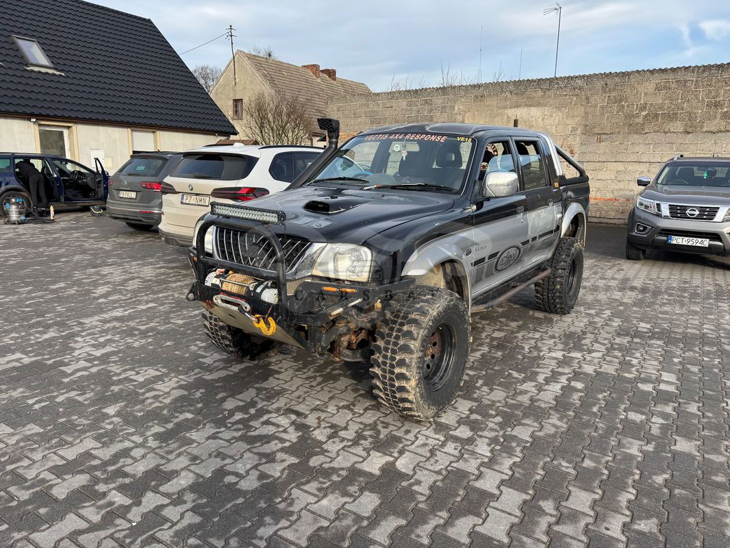 Mitsubishi L200 Pick Up 4x4 GLX 2002