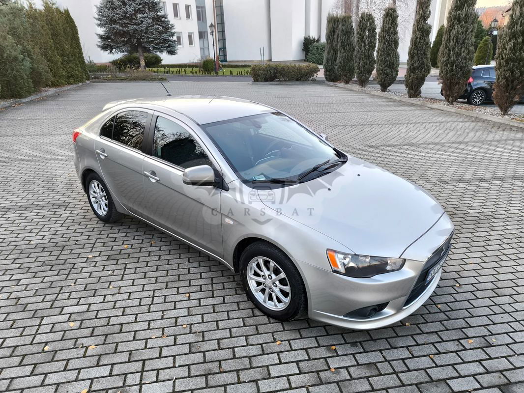 Mitsubishi Lancer VIII 1.6 Invite 2012