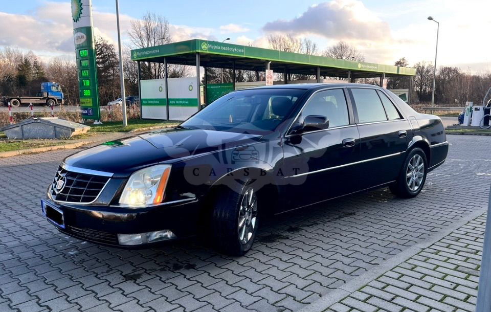 Cadillac DTS 2011