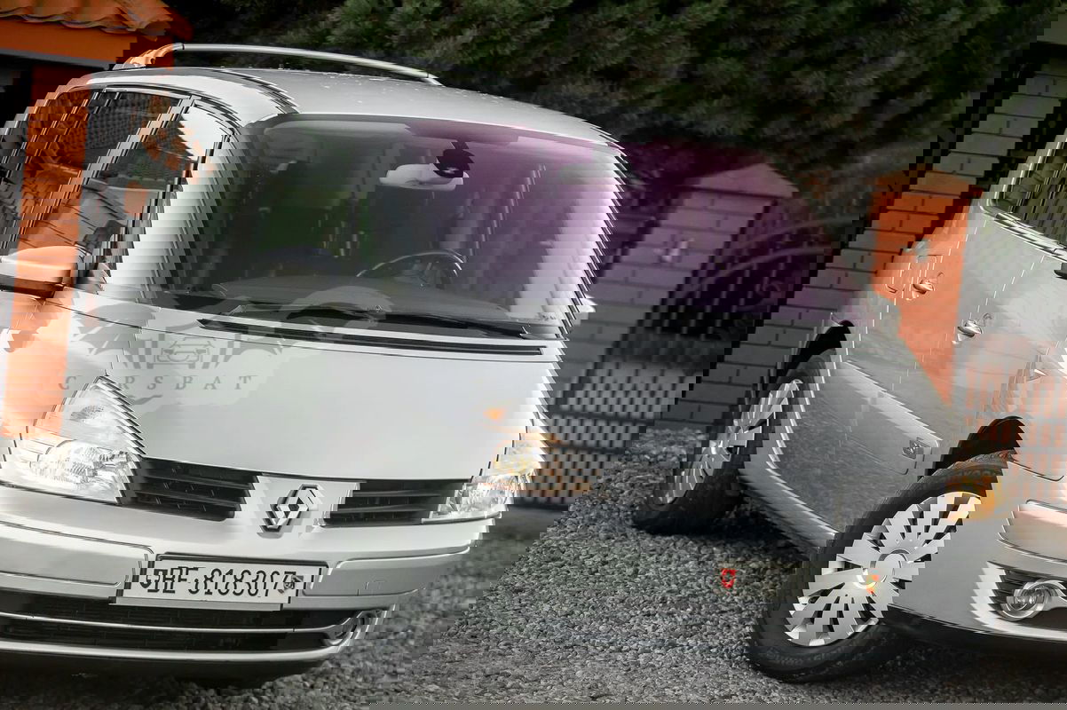 Renault Espace IV 2.0 Dynamique 2008