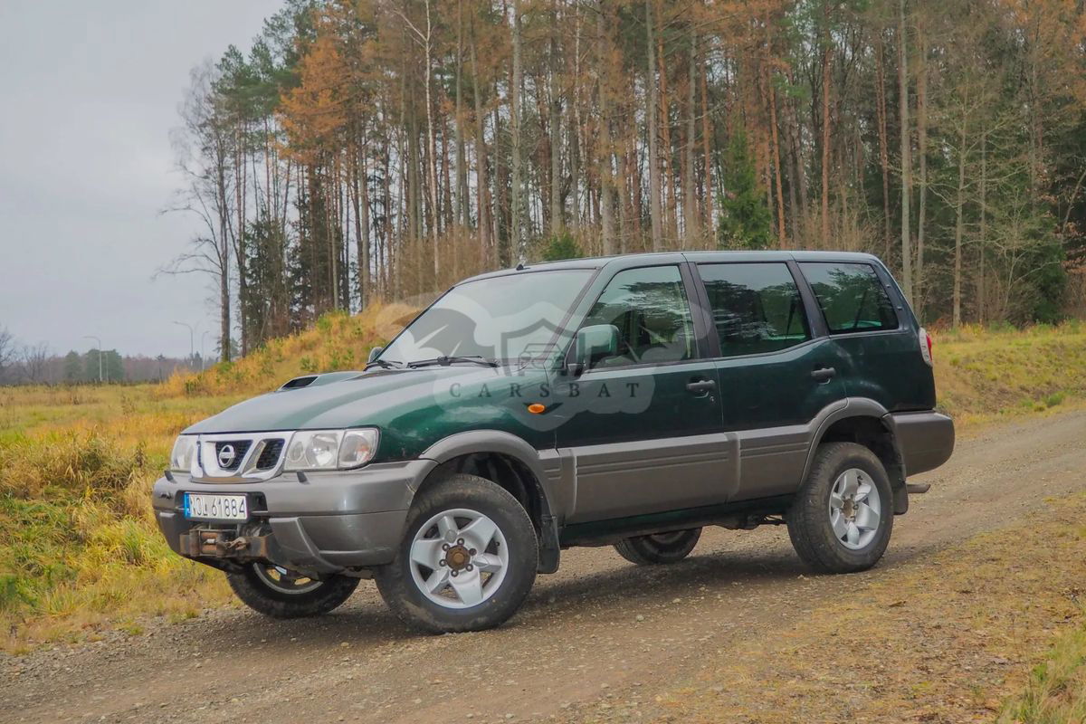 Nissan Terrano II 2003