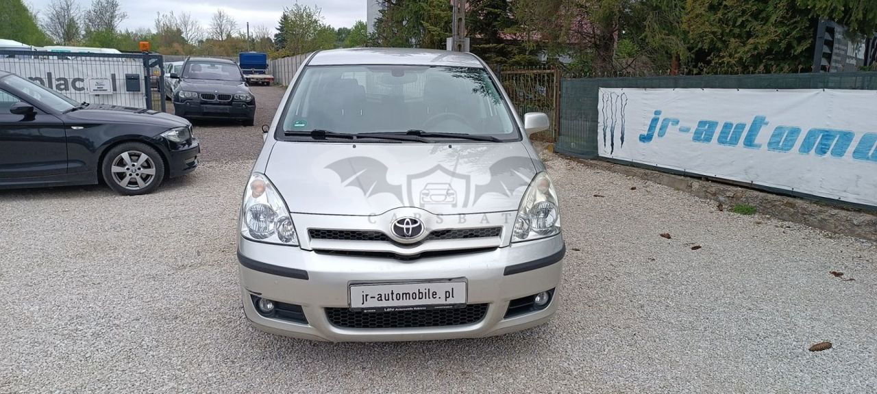 Toyota Verso 2005
