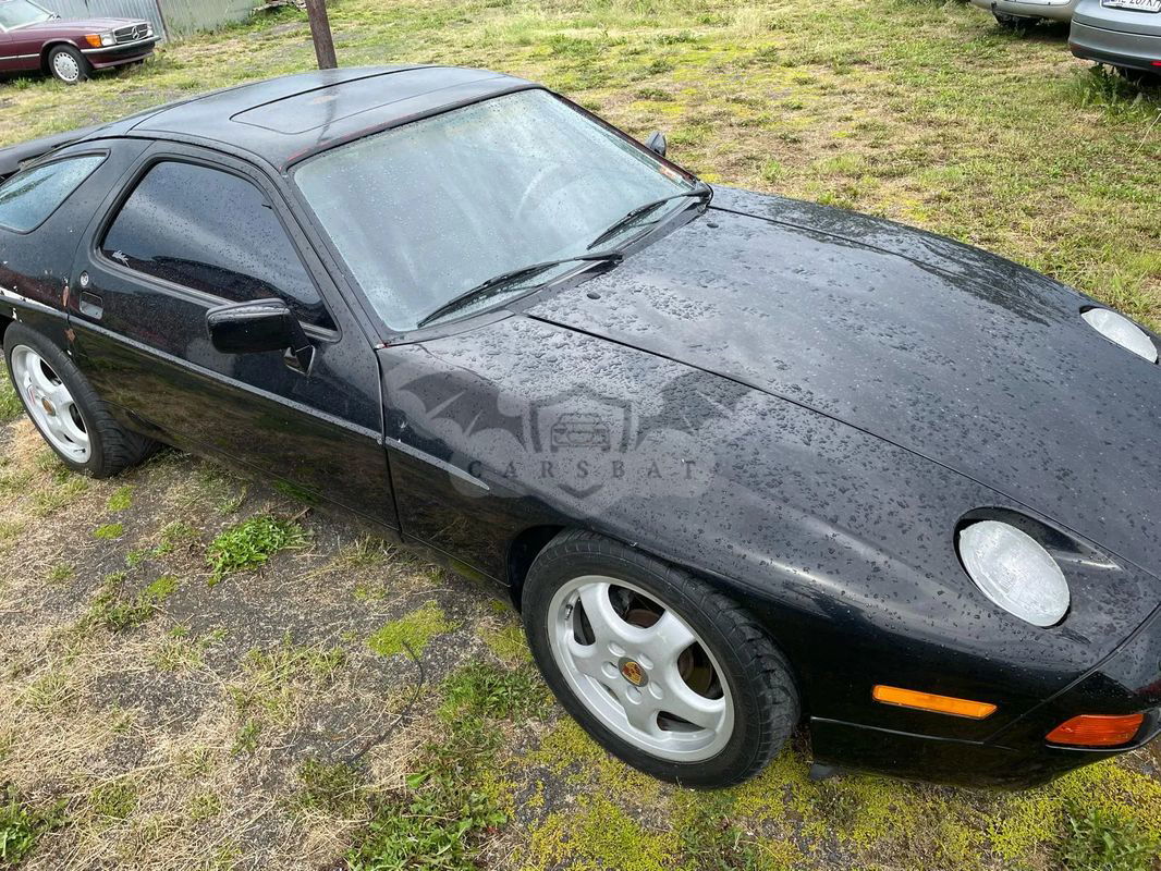Porsche 928 1984