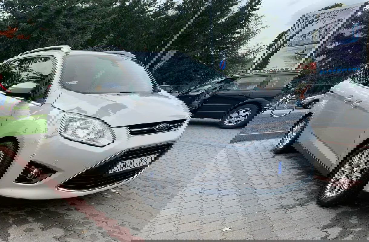 Ford Grand C-Max 2011