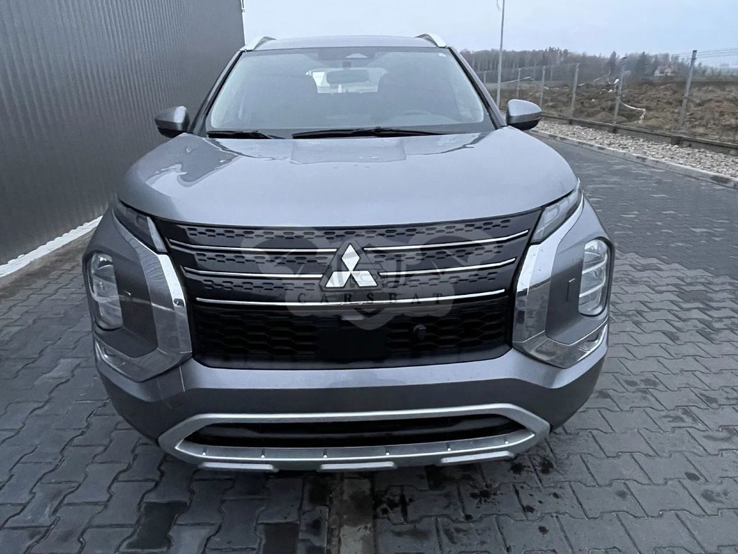 Mitsubishi Outlander IV 2.4 4WD CVT Instyle 2022