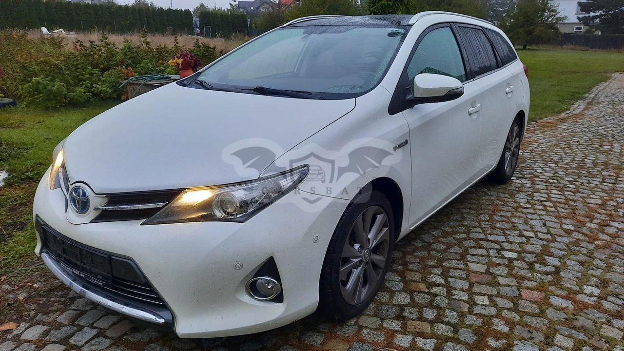 Toyota Auris II 1.8 VVT-i Hybrid Automatik Touring Sports Executive 2014