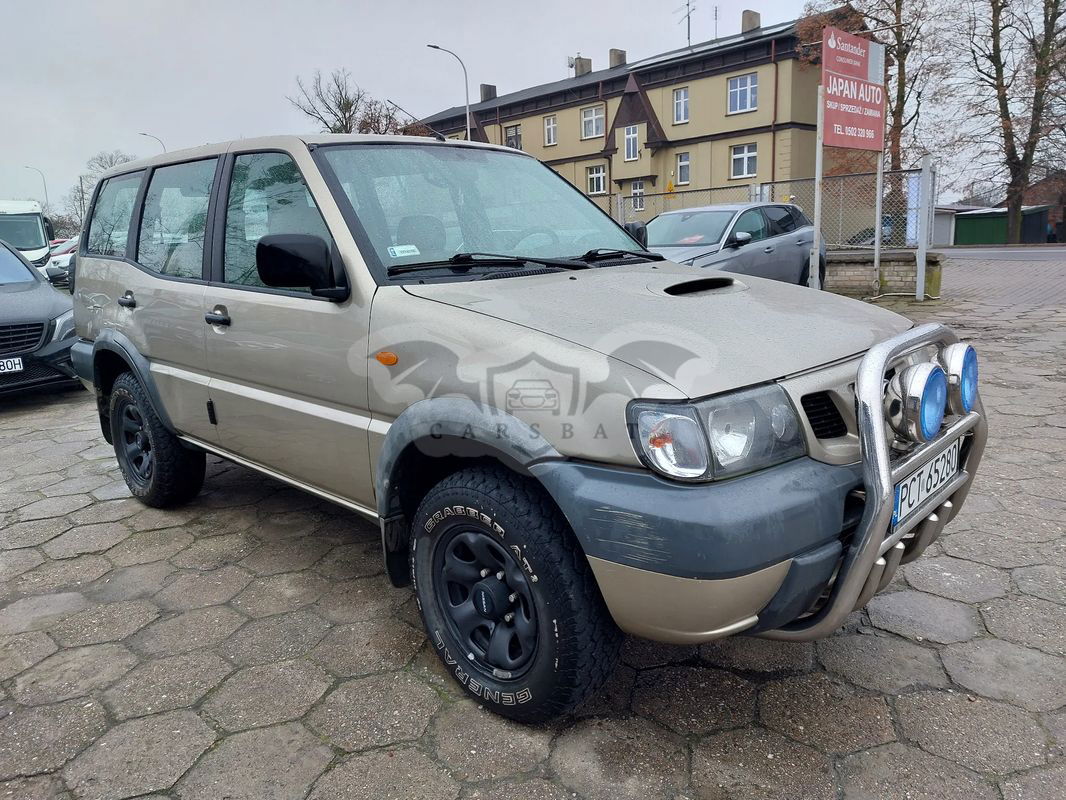 Nissan Terrano II 2004
