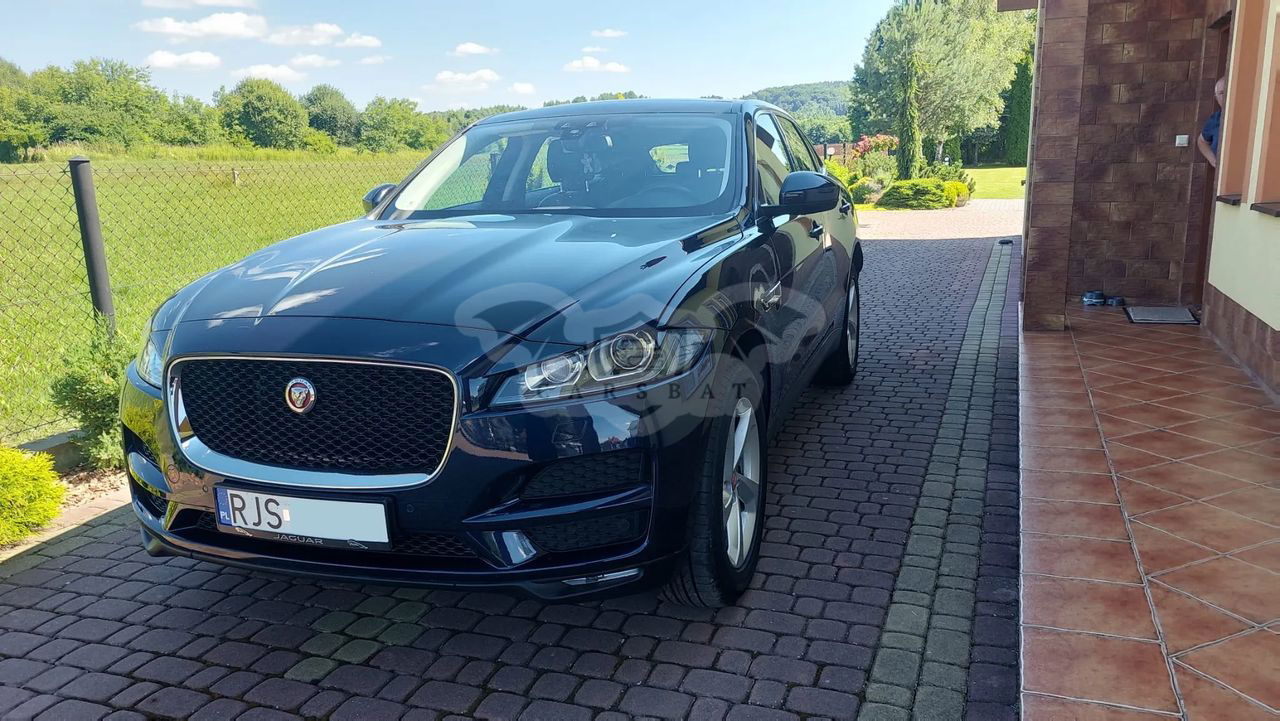 Jaguar F-Pace 2016