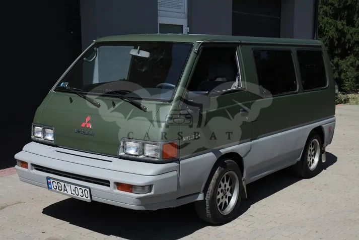 Mitsubishi L300 1988