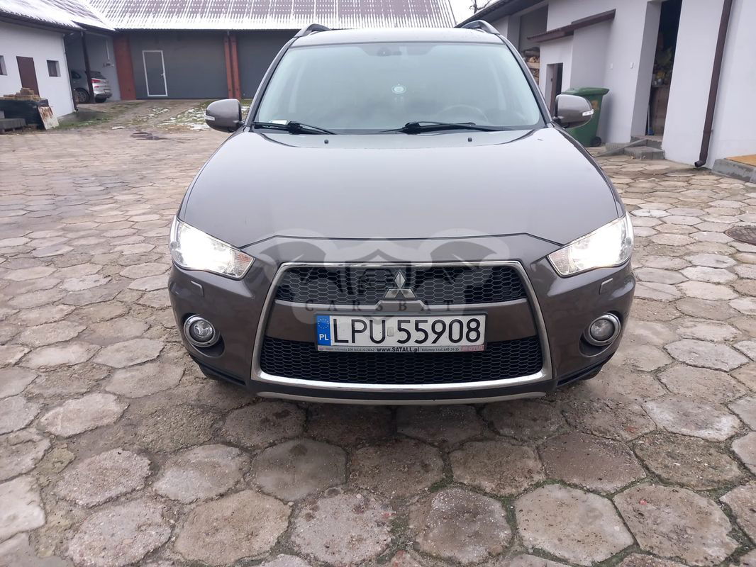 Mitsubishi Outlander II 2.4 Instyle 2011