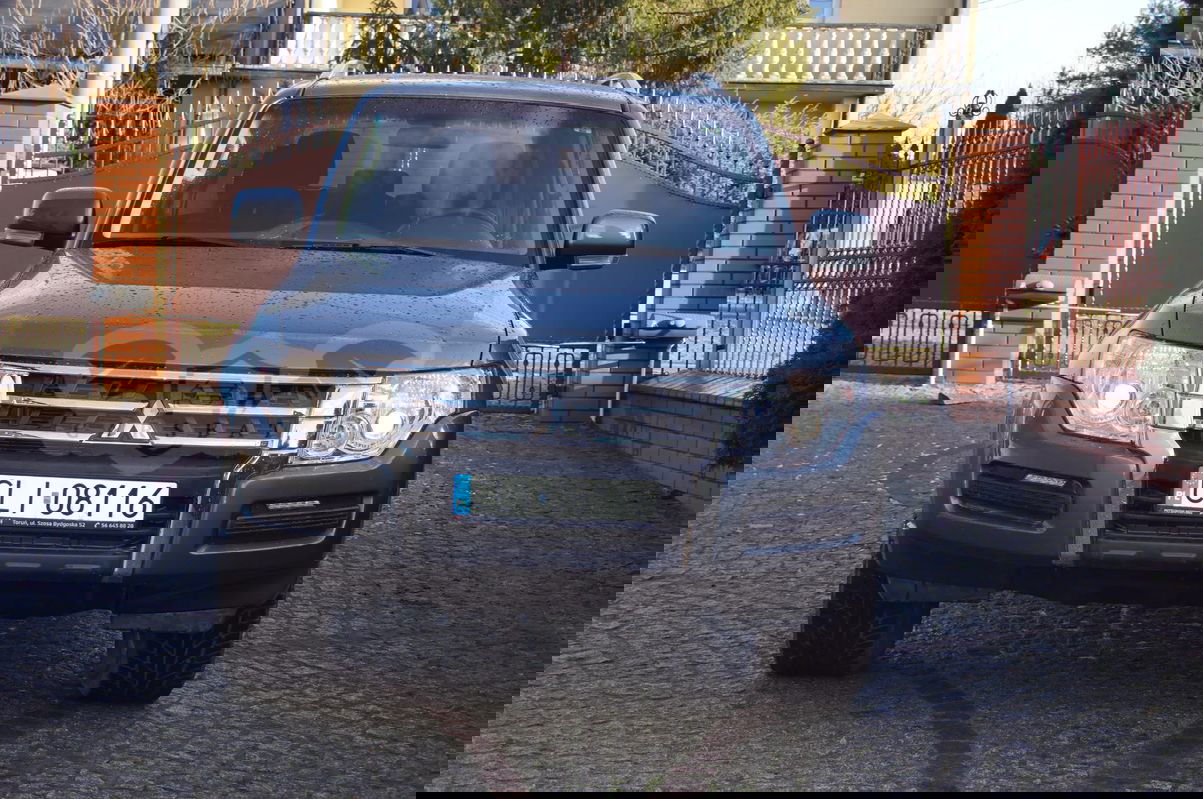 Mitsubishi Pajero IV 2015