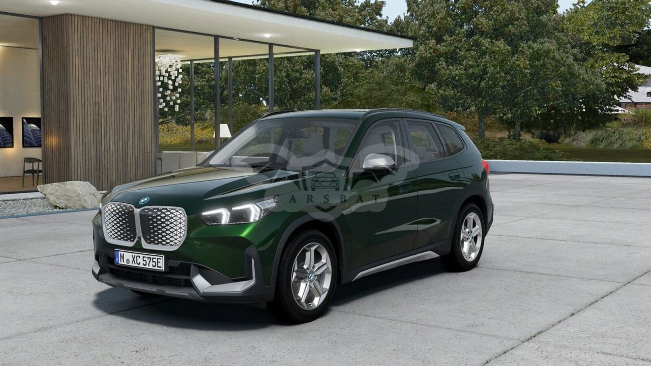 BMW iX1 2025