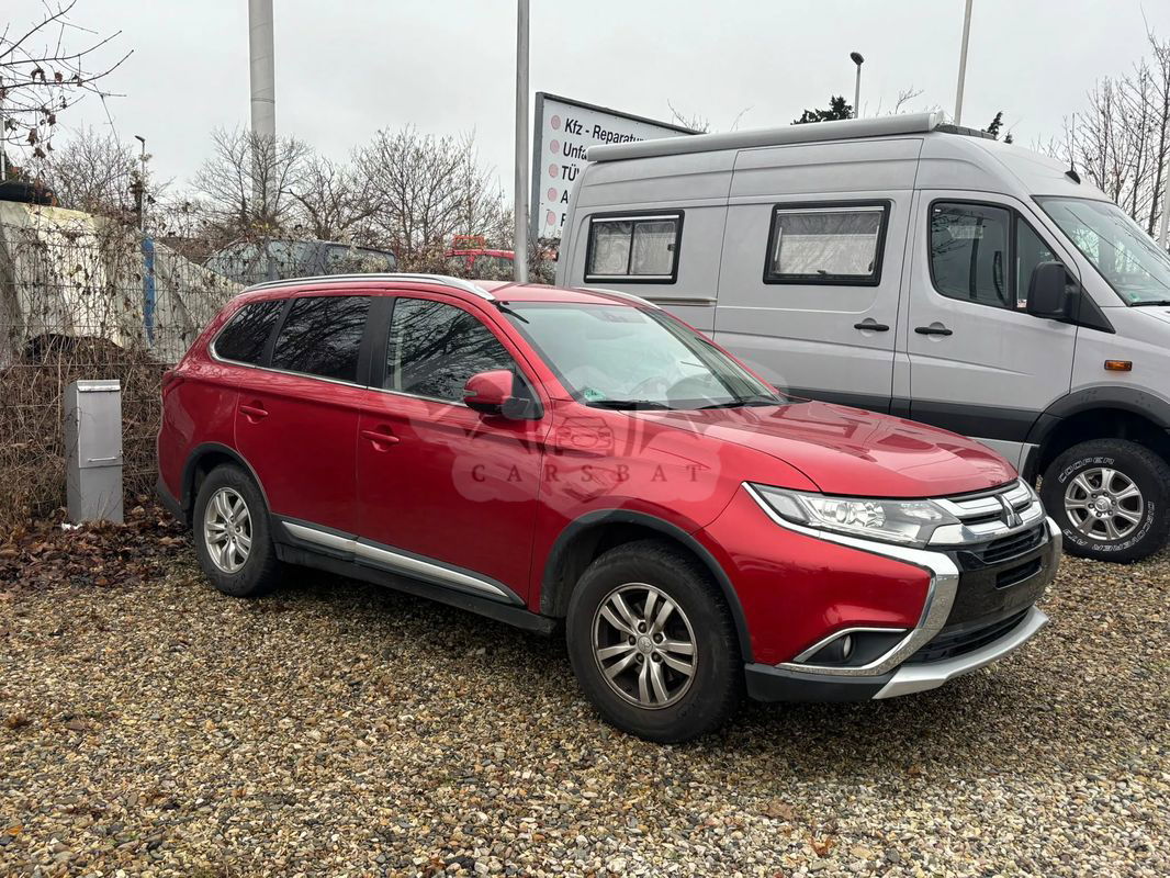 Mitsubishi Outlander III 2.0 2WD Diamant Edition 2016