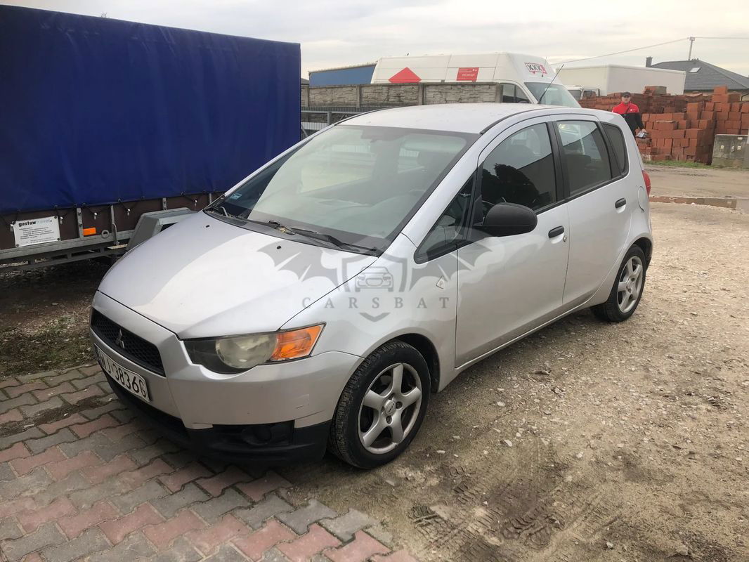 Mitsubishi Colt Z30 1.3 Invite 2010