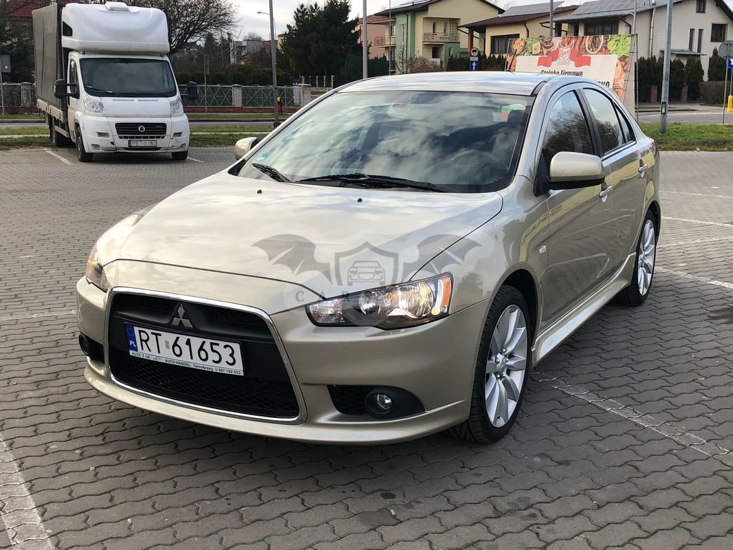 Mitsubishi Lancer IX 1.8 Intense CVT 2010