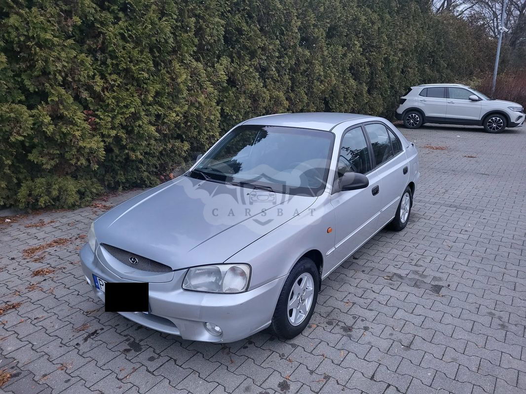 Hyundai Accent 1.3 GLS 2001