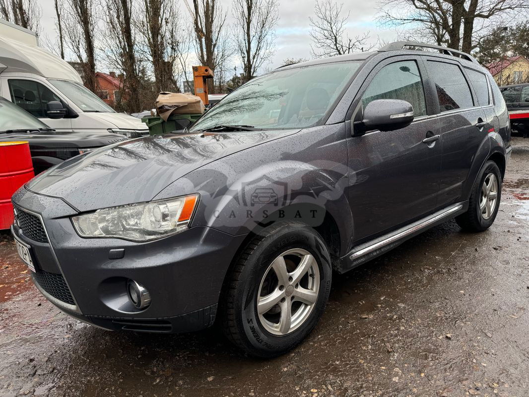 Mitsubishi Outlander II 2.2 DID Intense + 2011