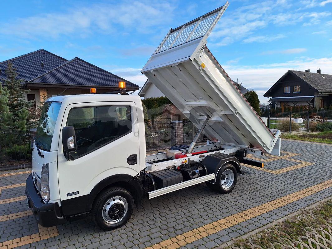 Nissan NT 2019