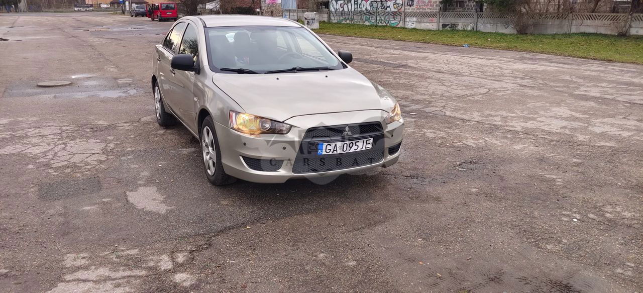 Mitsubishi Lancer IX 1.5 Inform 2010