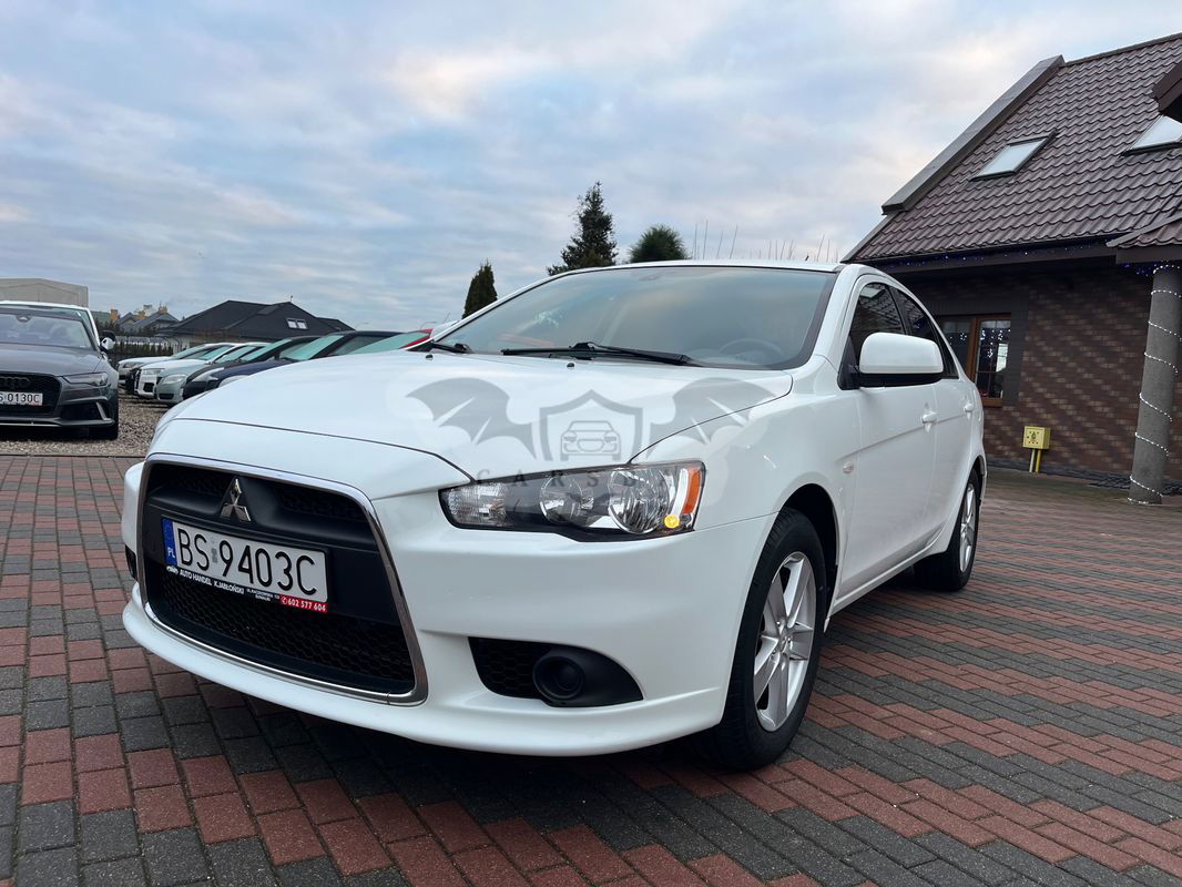 Mitsubishi Lancer IX 1.5 Invite 2010