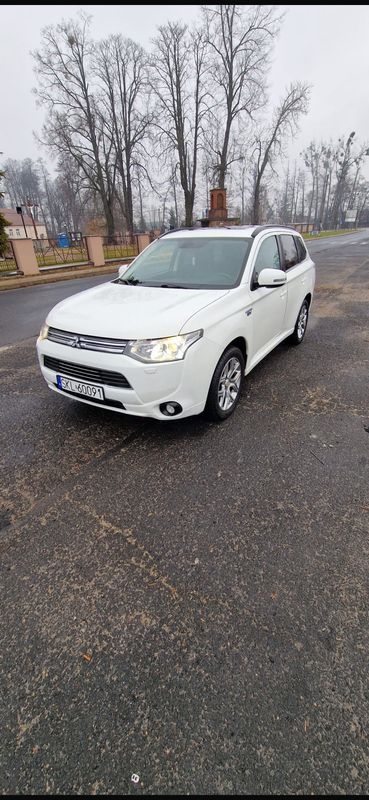 Mitsubishi Outlander III 2014