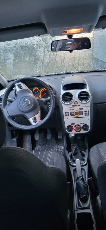 Opel Corsa D 1.0 12V Essentia 2006