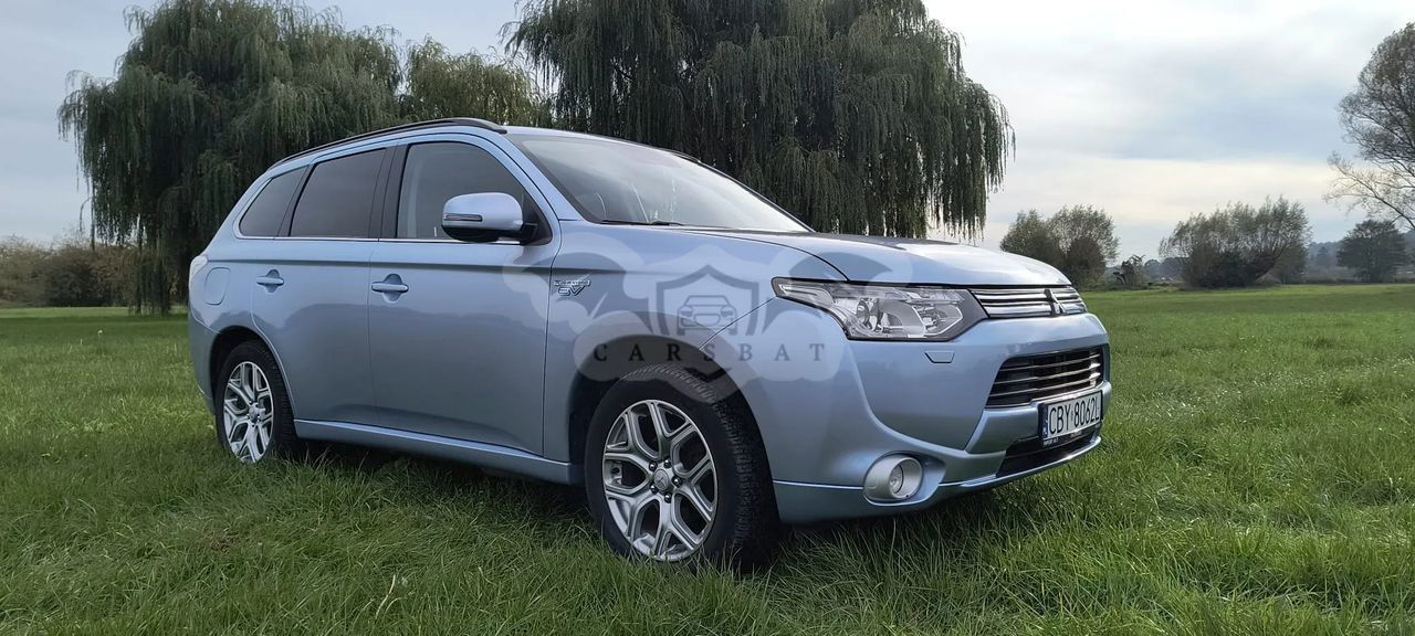 Mitsubishi Outlander III 2013