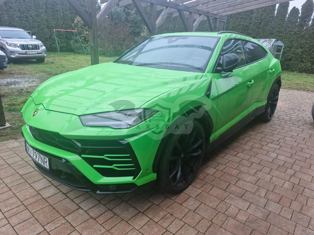 Lamborghini Urus Standard 2021