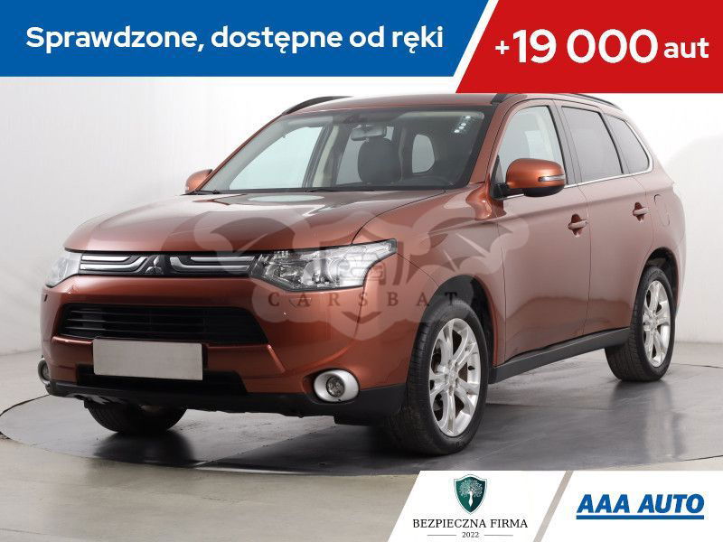 Mitsubishi Outlander III 2013