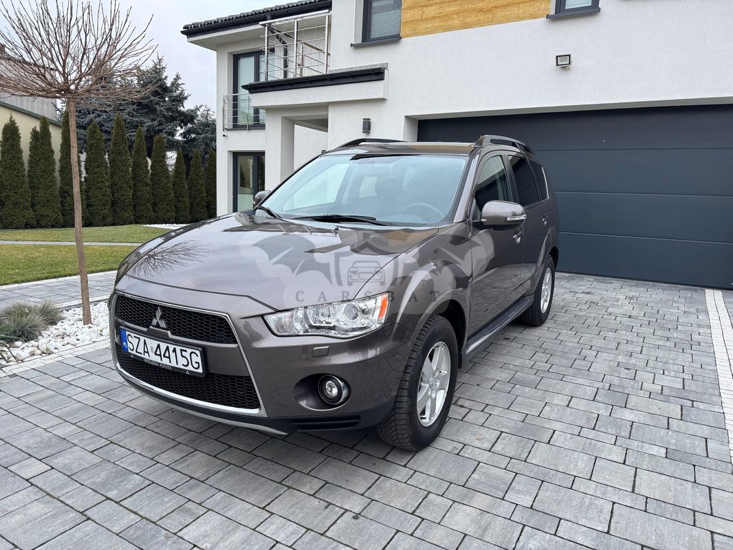 Mitsubishi Outlander II 2011