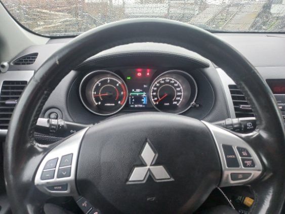 Mitsubishi Outlander II 2.2 DID Instyle EU5 2011